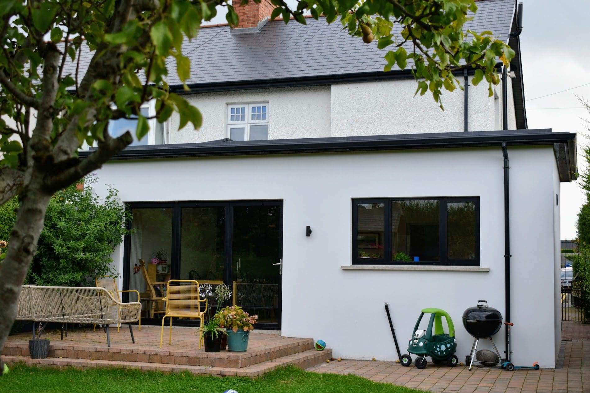 Black Aluminium Sunroom